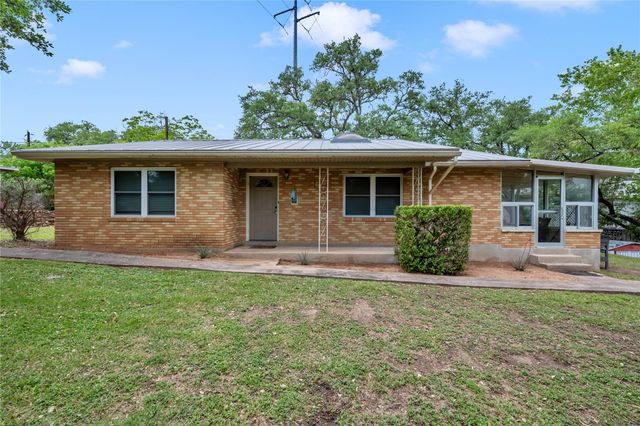817 County Road 126, Kingsland, TX 78639