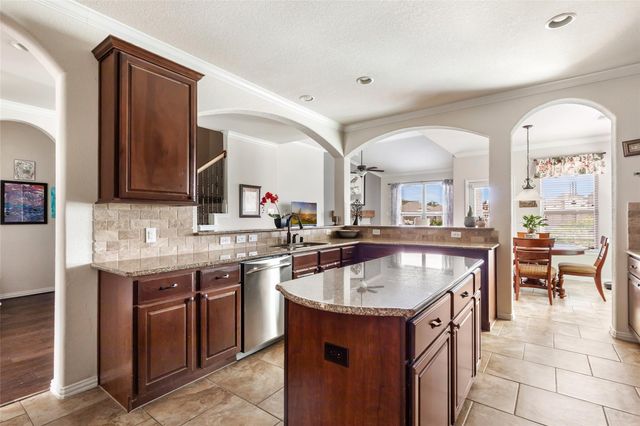 12907 Waterbury Edge Lane, Humble, TX 77346