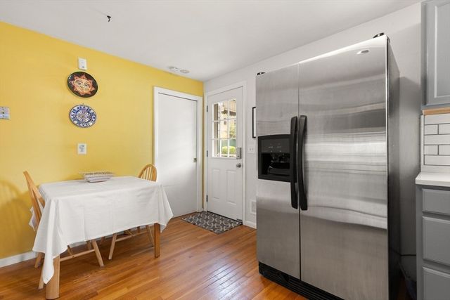 301 Hardy Pond Road, Waltham, MA 02451