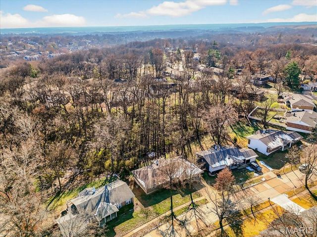 836 Wheelwright Drive, Manchester, MO 63021