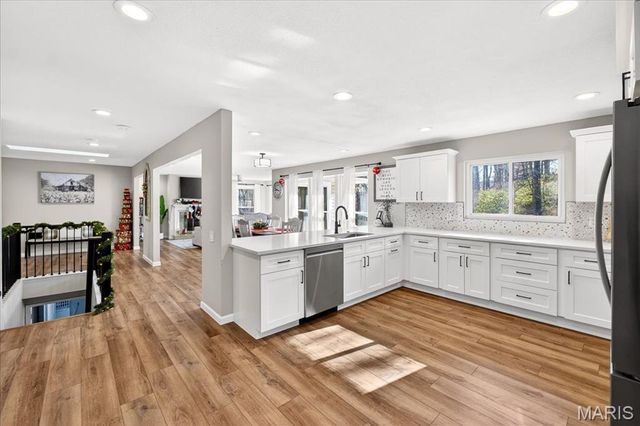 836 Wheelwright Drive, Manchester, MO 63021