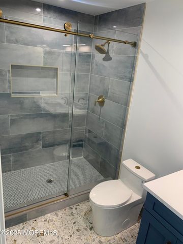 65 Knox Avenue, Cliffside Park, NJ 07010