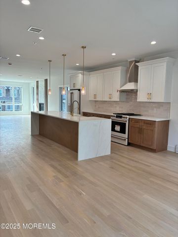 65 Knox Avenue, Cliffside Park, NJ 07010