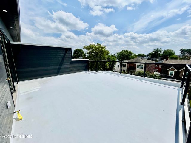 65 Knox Avenue, Cliffside Park, NJ 07010