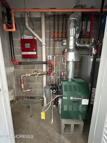 65 Knox Avenue, Cliffside Park, NJ 07010