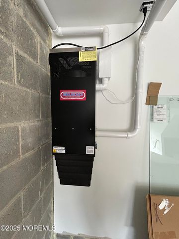 65 Knox Avenue, Cliffside Park, NJ 07010