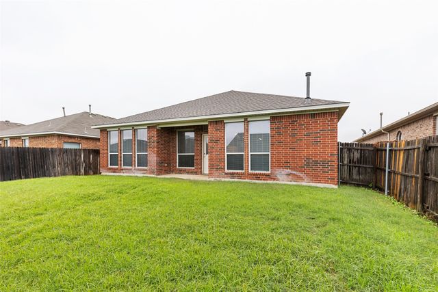 12913 Farmington Drive, Fort Worth, TX 76244