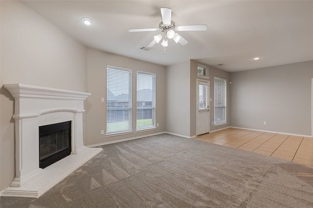 12913 Farmington Drive, Fort Worth, TX 76244