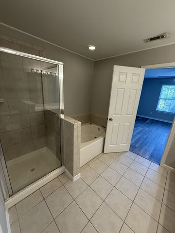 7514 Lords Chapel Dr, Nashville, TN 37211