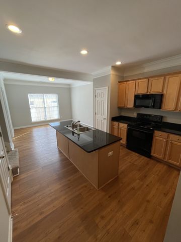 7514 Lords Chapel Dr, Nashville, TN 37211