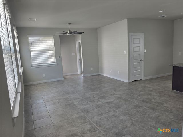 412 Hortus Drive, Kyle, TX 78640