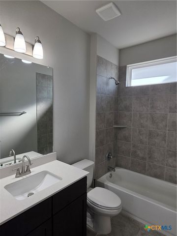 412 Hortus Drive, Kyle, TX 78640