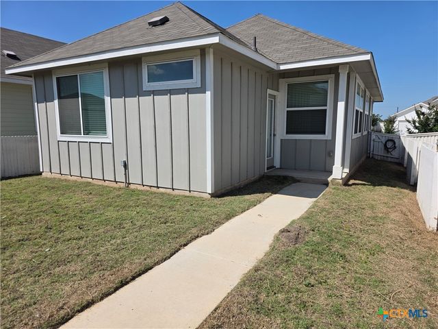 412 Hortus Drive, Kyle, TX 78640