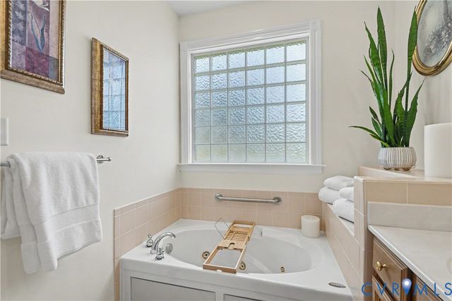 9424 Amberleigh Cir, North Chesterfield, VA 23236