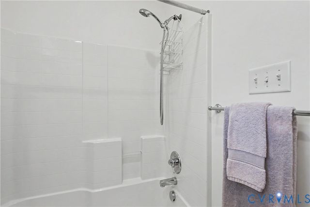 9424 Amberleigh Cir, North Chesterfield, VA 23236
