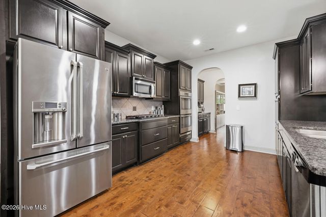 140 Broom Sedge Lane, Southern Pines, NC 28387