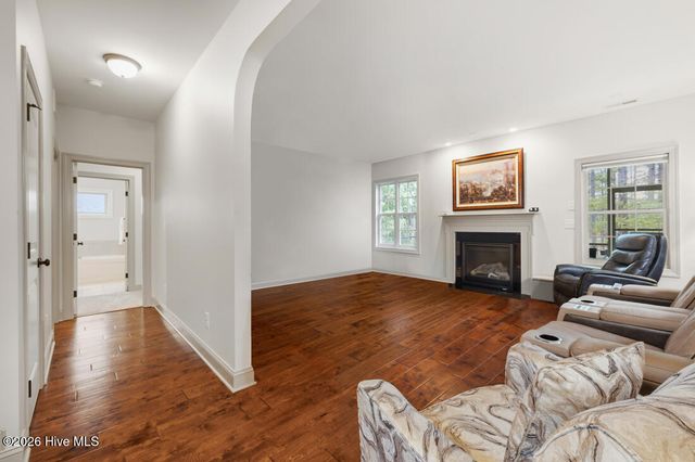 140 Broom Sedge Lane, Southern Pines, NC 28387