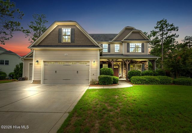 140 Broom Sedge Lane, Southern Pines, NC 28387