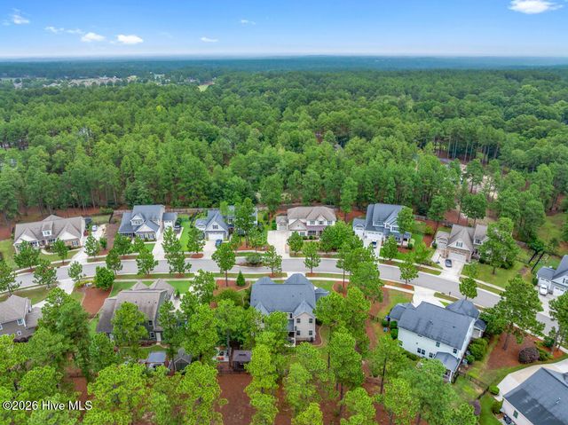 140 Broom Sedge Lane, Southern Pines, NC 28387