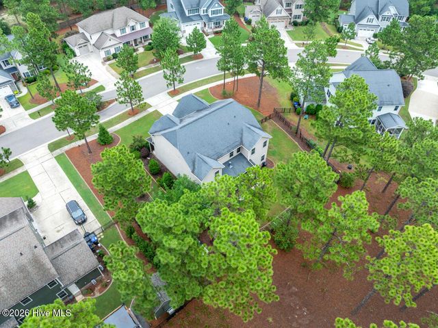 140 Broom Sedge Lane, Southern Pines, NC 28387