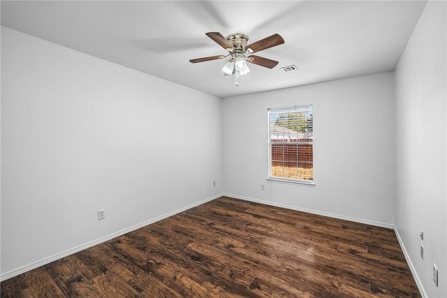 1206 Cresent Street, Bentonville, AR 72712