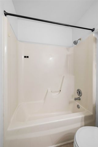 1206 Cresent Street, Bentonville, AR 72712