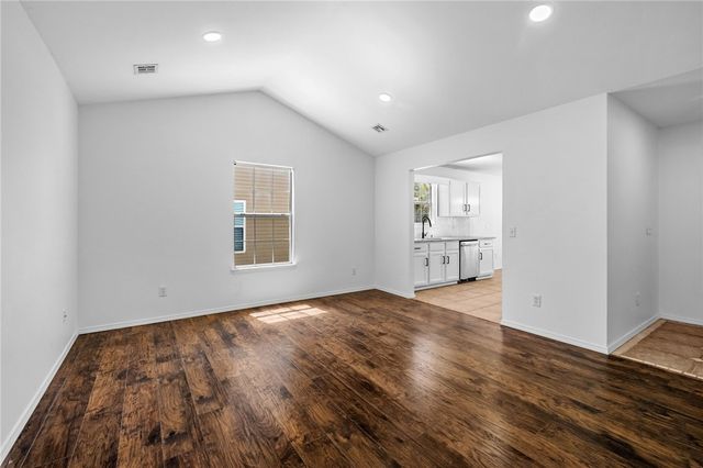 1206 Cresent Street, Bentonville, AR 72712