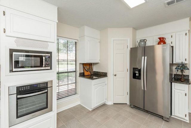 2605 Black Oak Drive, Orange, TX 77632