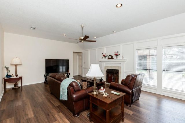 2605 Black Oak Drive, Orange, TX 77632