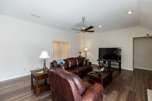 2605 Black Oak Drive, Orange, TX 77632