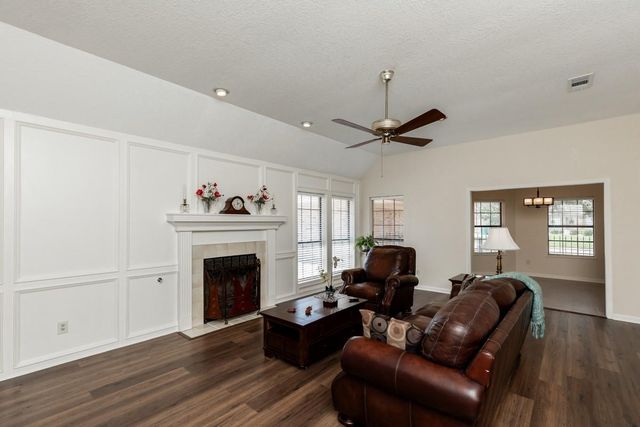 2605 Black Oak Drive, Orange, TX 77632