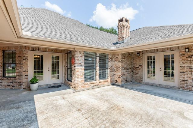 2605 Black Oak Drive, Orange, TX 77632