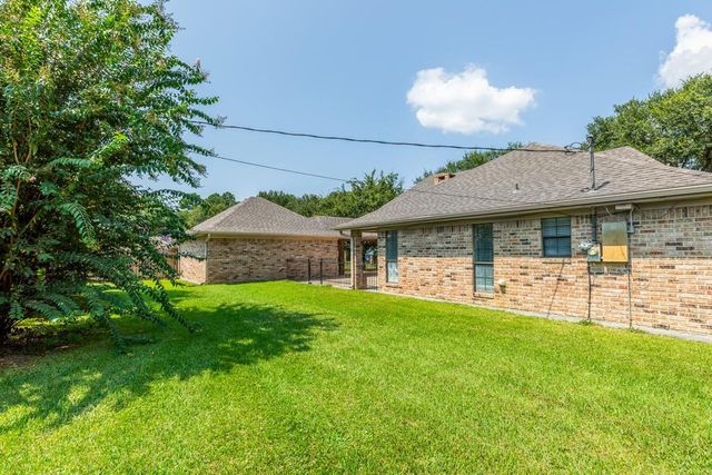 2605 Black Oak Drive, Orange, TX 77632