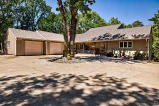 5934 SW 47th ST, Topeka, KS 66610