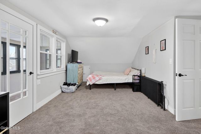 32 Lawrence Street, Watervliet, NY 12189