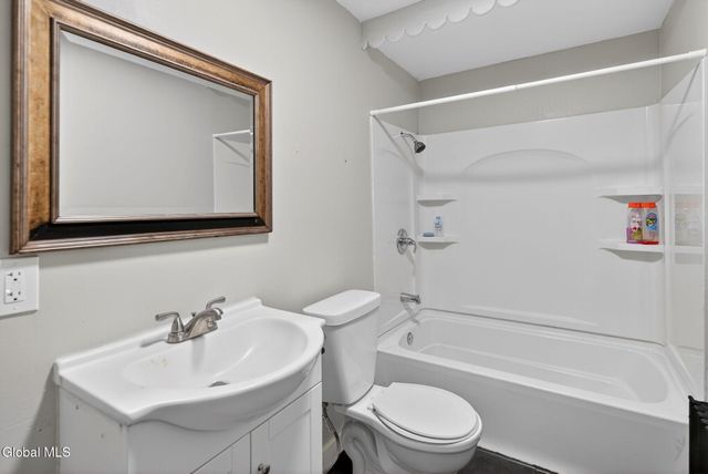 32 Lawrence Street, Watervliet, NY 12189