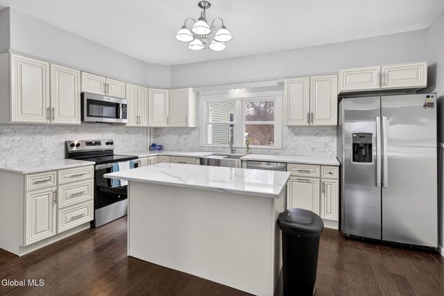 32 Lawrence Street, Watervliet, NY 12189