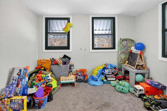 32 Lawrence Street, Watervliet, NY 12189