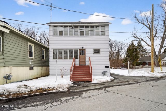 32 Lawrence Street, Watervliet, NY 12189