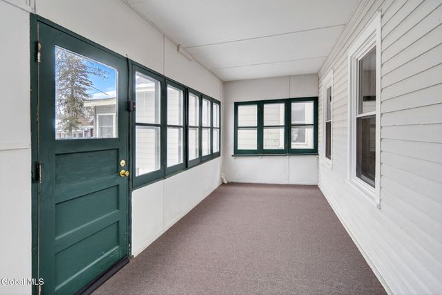 32 Lawrence Street, Watervliet, NY 12189