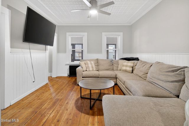 32 Lawrence Street, Watervliet, NY 12189