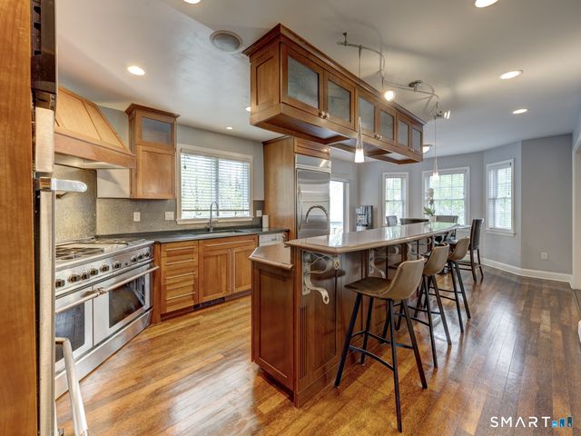 6 Candlewood Drive, East Hampton, CT 06424