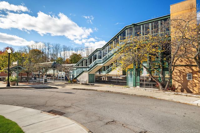 27 Winding Lane, Bedford Hills, NY 10507