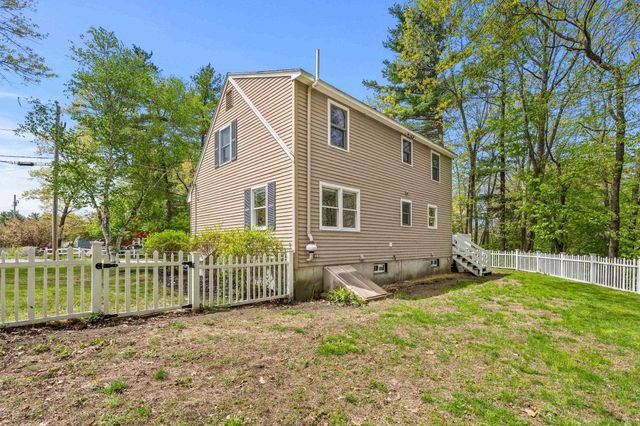 29 Hazel Avenue, Nashua, NH 03062