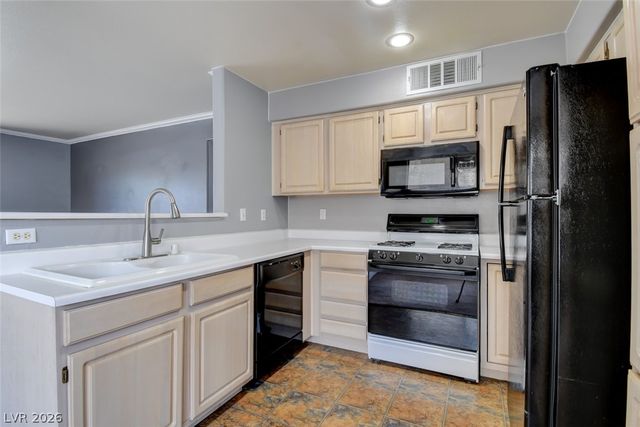 5710 East Tropicana Avenue 2007, Las Vegas, NV 89122