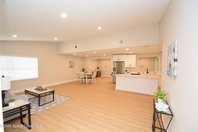 1733 Zaminder Street NW, Palm Bay, FL 32907