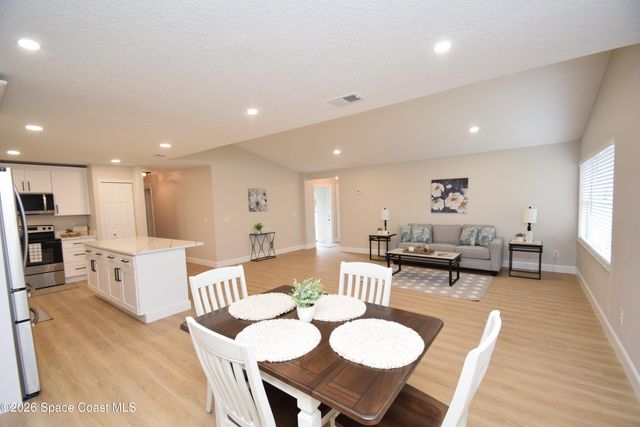 1733 Zaminder Street NW, Palm Bay, FL 32907