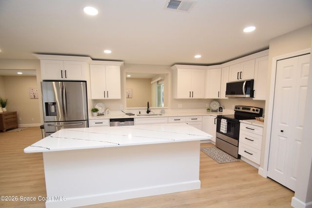 1733 Zaminder Street NW, Palm Bay, FL 32907