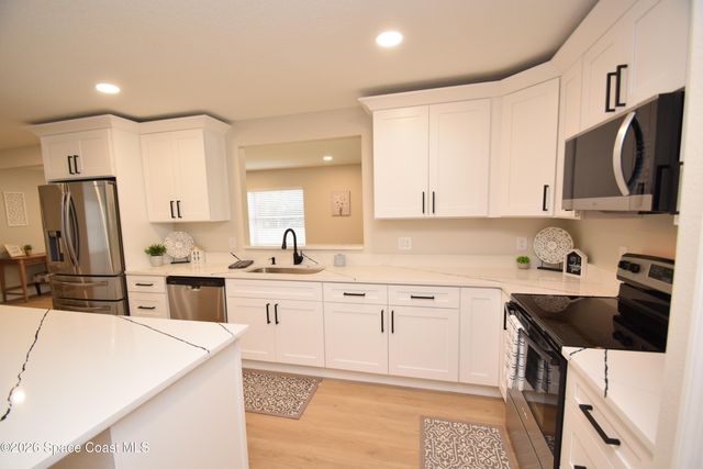 1733 Zaminder Street NW, Palm Bay, FL 32907