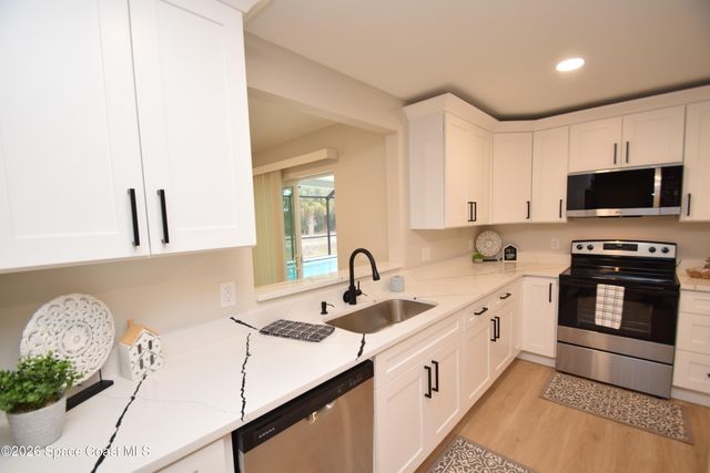 1733 Zaminder Street NW, Palm Bay, FL 32907